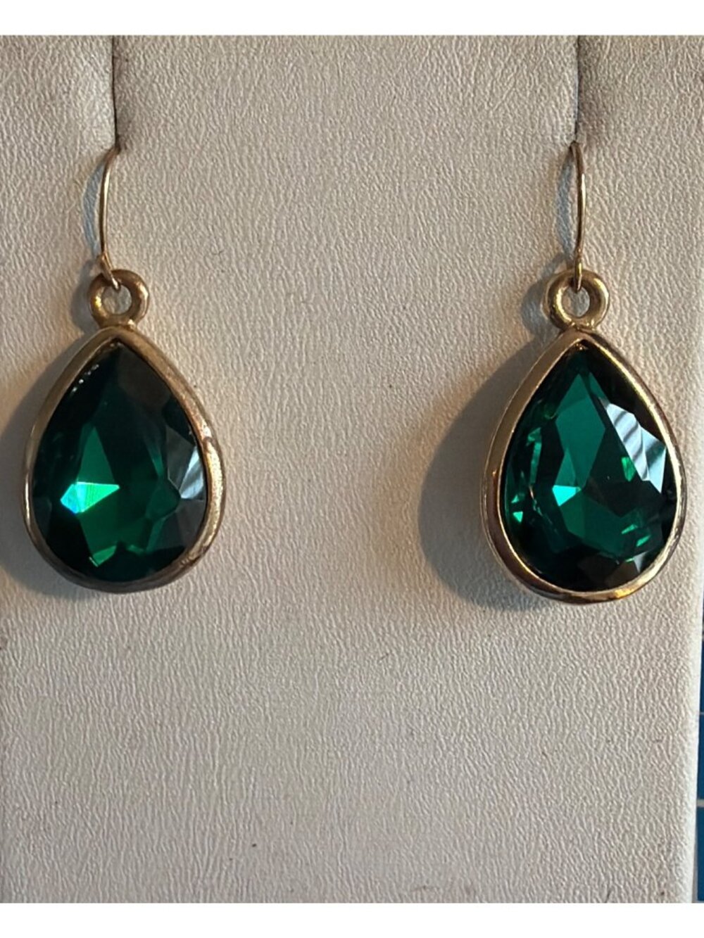 Teardrop Emerald Green Cut Crystal Dangle Earrings Gold Tone Hook Faceted 1.25"